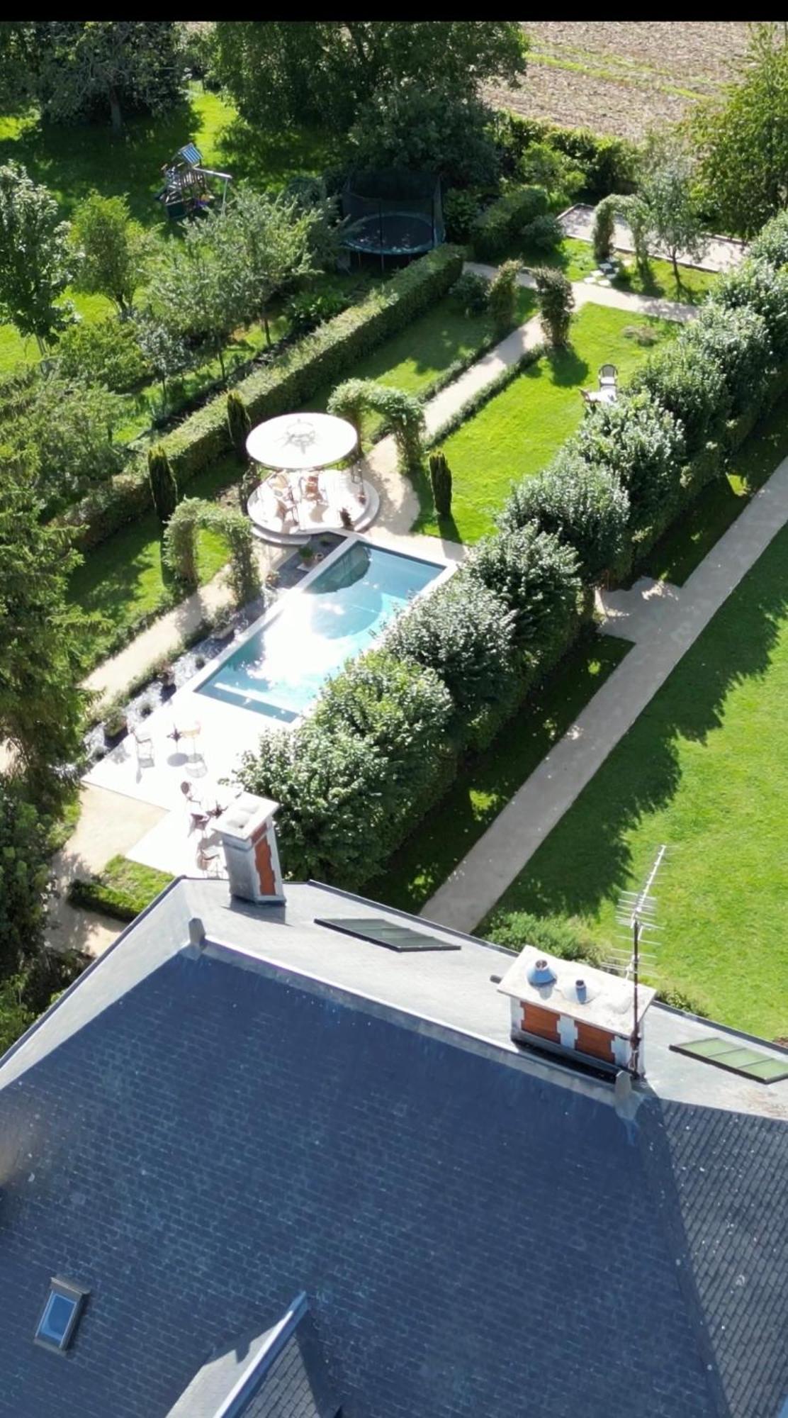 La Grande Maison Lgm Lesches Exterior foto